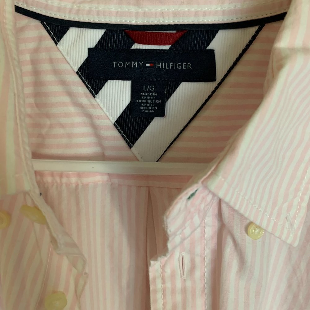 2 TOMMY HILFIGER LONG SLEEVE SHIRTS LARGE-Bundle